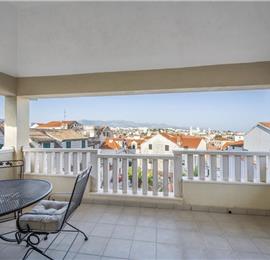 4-5 bedroom villa with Split City and Sea Views sleeps 8-10
